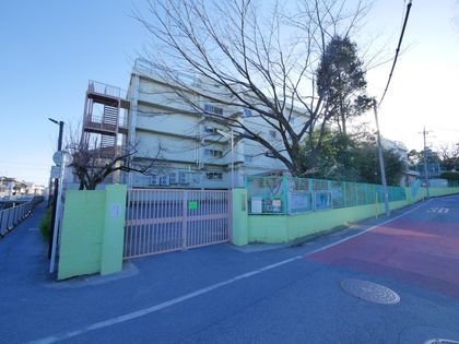 サンヴェール西荻窪 杉並区立荻窪中学校(約810m) 杉並区立荻窪中学校(約810m)