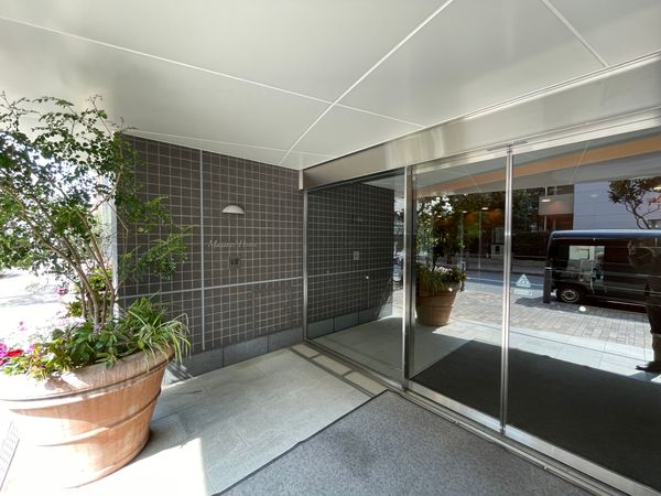 インザパーク荻窪 マスターズハウス エントランス インザパーク荻窪 マスターズハウス エントランス