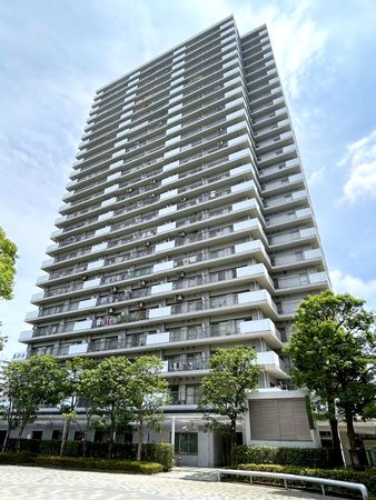 光が丘パークタウンいちょう通り東第三団地1号棟 外観