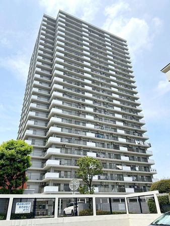 光が丘パークタウンいちょう通り東第三団地1号棟 外観
