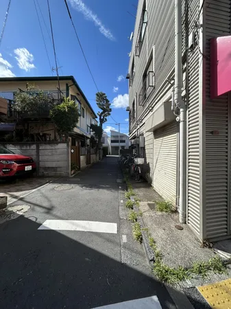 東側道路