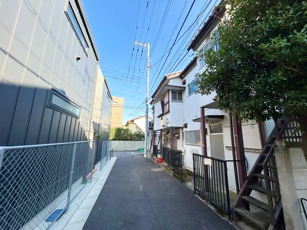 土地写真　北側道路より