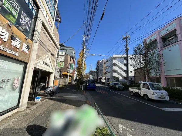 前面道路にしっかり接道しており、建築プランも立てやすい整形地です。