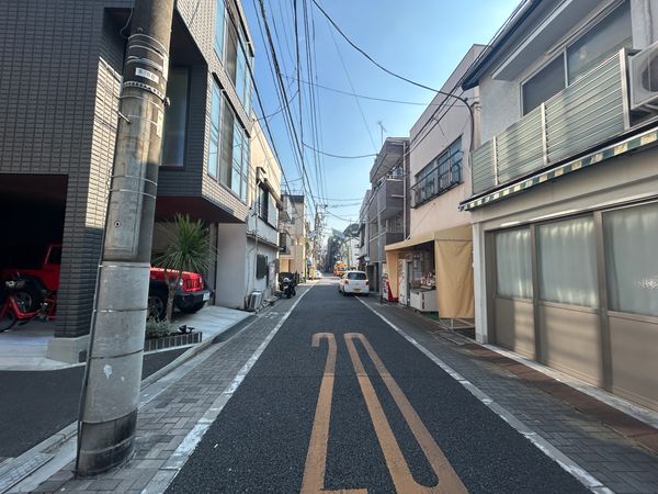 文京区千石4丁目 古屋付土地 前面道路含む外観 文京区千石4丁目 古屋付土地 前面道路含む外観