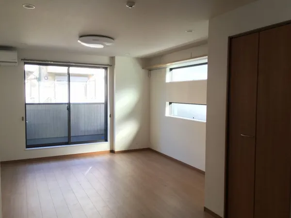 ※賃借人入居前写真