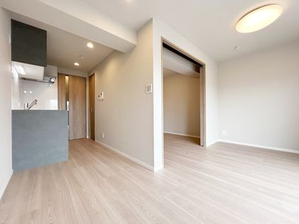 秀和高円寺レジデンス リビング