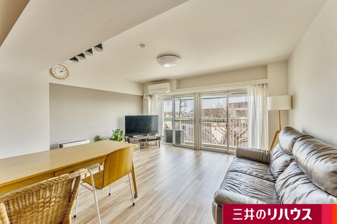 三鷹ナショナルコート リビング 三鷹ナショナルコート リビング