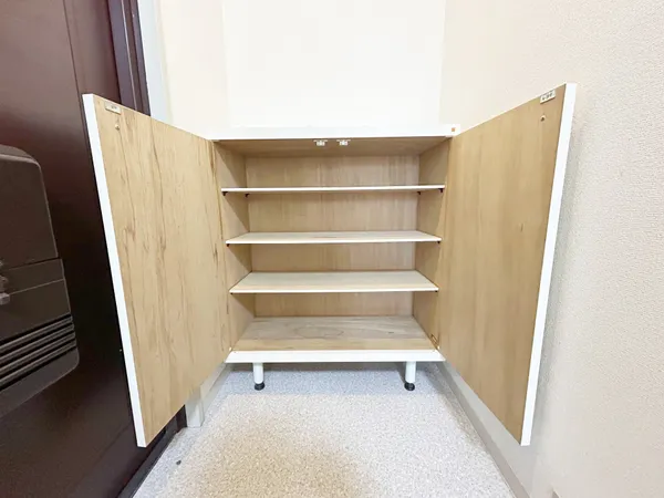 2F玄関収納