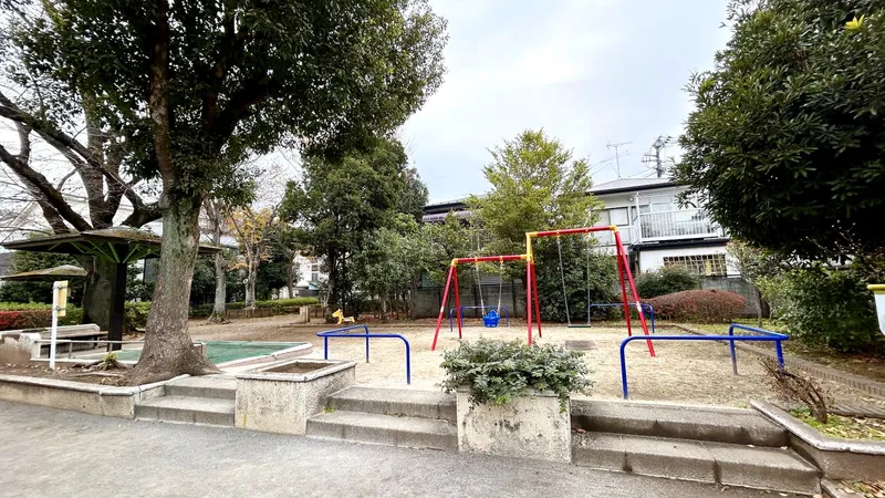 高井戸みどり公園本物件より約260m