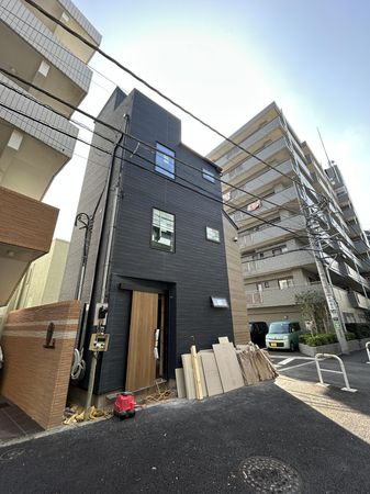 上高井戸2丁目 新築戸建 駐車場