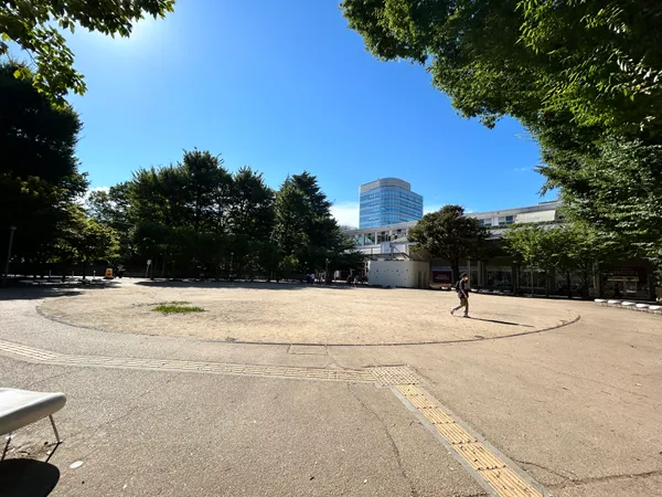 境南ふれあい広場公園まで約1554m