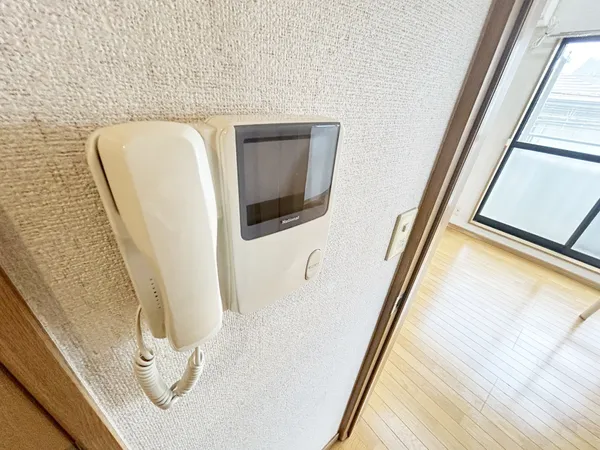 インターホン