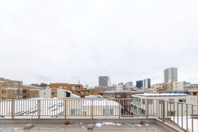 中野区東中野1丁目 戸建 バルコニー