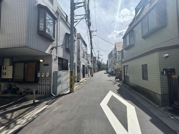 AKハイム 前面道路含む外観 AKハイム 前面道路含む外観