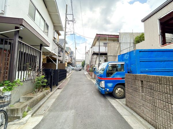 中野区中央5丁目土地 B区画 前面道路含む外観 中野区中央5丁目土地 B区画 前面道路含む外観