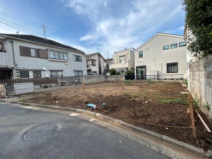 中野区大和町4丁目 売地 2区画 前面道路含む外観