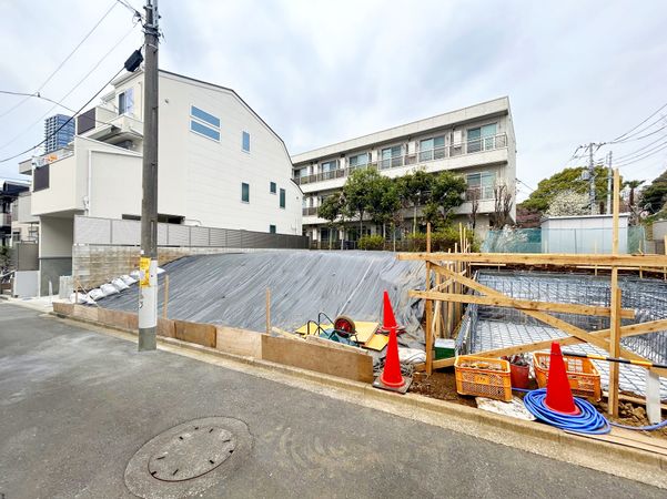 中野区中野2丁目 土地 A区画 前面道路含む外観 中野区中野2丁目 土地 A区画 前面道路含む外観