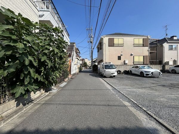 中野区松が丘1丁目 土地 前面道路含む外観 中野区松が丘1丁目 土地 前面道路含む外観