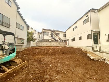 中野区野方3丁目 新築戸建 B号棟 前面道路含む外観
