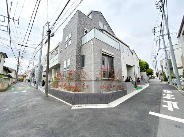 【新築】中野区上高田1丁目戸建 B号棟 外観 【新築】中野区上高田1丁目戸建 B号棟 外観