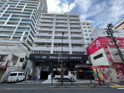 ブロードウェイ 外観 ブロードウェイ 外観