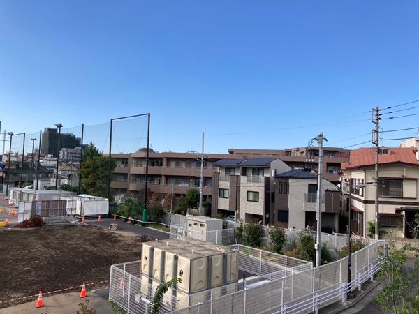 オープンレジデンシア中野平和の森公園テラス 眺望 オープンレジデンシア中野平和の森公園テラス 眺望