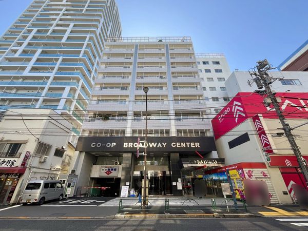 ブロードウェイ 外観 ブロードウェイ 外観