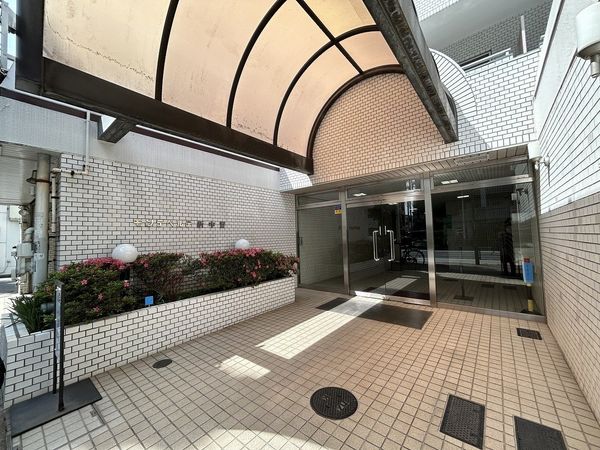 モンテベルデ新中野 エントランス モンテベルデ新中野 エントランス