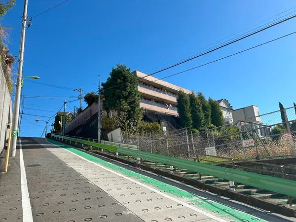 北西側道路（東京富士見坂）