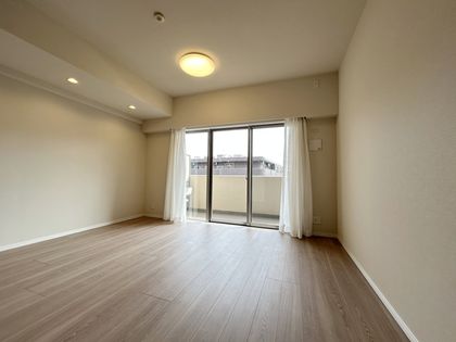 ジェイシティ千歳烏山 リビング