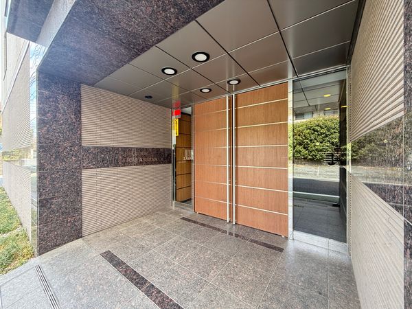 ベルジュール千歳烏山Ⅱ エントランス