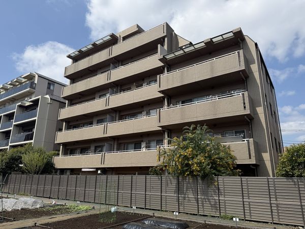 ベルジュール千歳烏山Ⅱ 外観