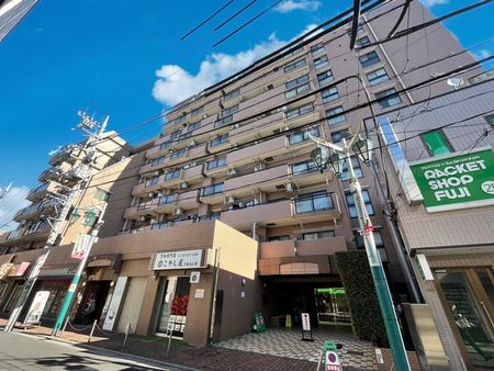 京王線特急停車「千歳烏山駅」徒歩2分。