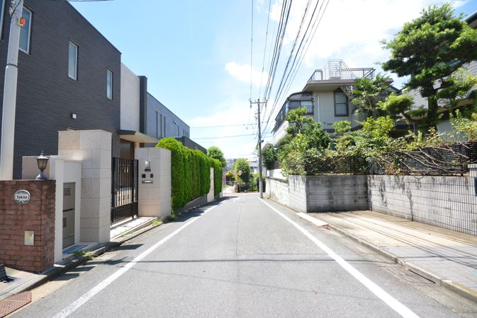 世田谷区代田6丁目 土地 前面道路含む外観