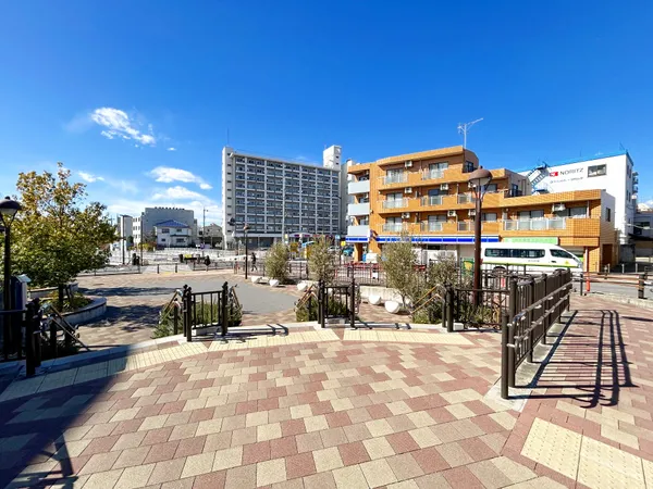 世田谷代田駅前ロータリー