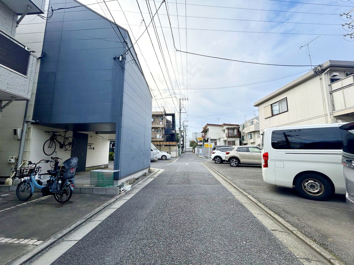 世田谷区代田6丁目 戸建 前面道路含む外観 前面道路含む外観