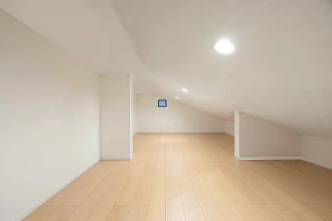 小屋根裏収納(空室リフォームイメージ) ※画像は実際の室内写真および間取り図をもとに、CGにて再現した「空室リフォームイメージ」であり、実際とは多少異なります。