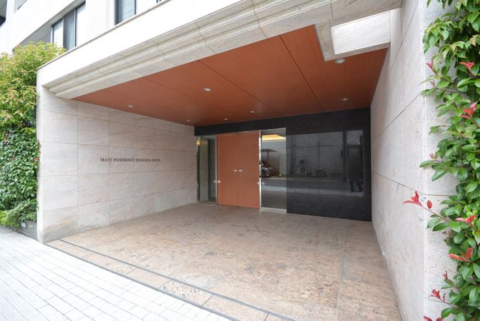 マストレジデンス世田谷代田 エントランス