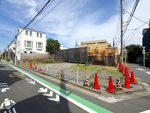 上原2丁目 土地 前面道路含む外観 上原2丁目 土地 前面道路含む外観