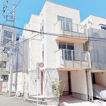 渋谷区代々木3丁目一戸建 外観