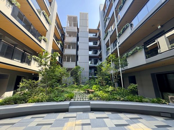 パークホームズ代々木西原 庭 パークホームズ代々木西原 庭