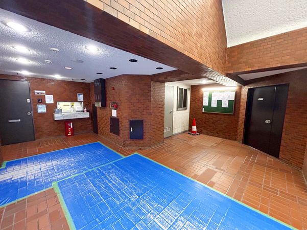 代々木ロイヤルマンション エントランス 代々木ロイヤルマンション エントランス