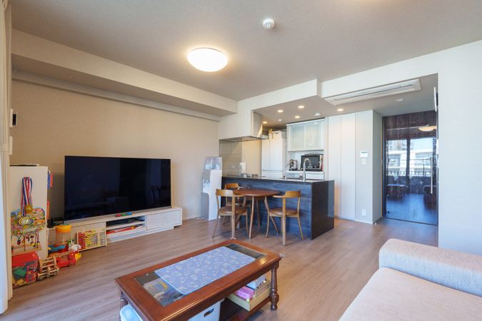 リーフィアレジデンス上原 リビング