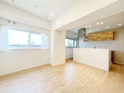 幡ケ谷コーエイマンション リビング