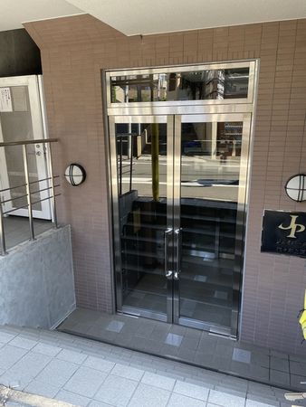 ジェイパーク代々木上原 エントランス