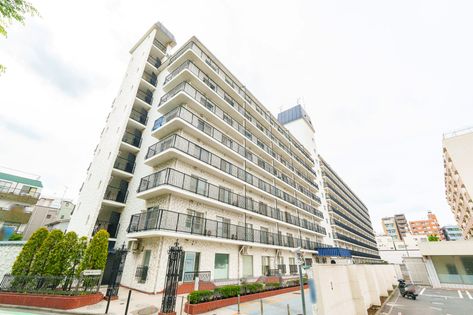 秀和幡ヶ谷レジデンス 外観