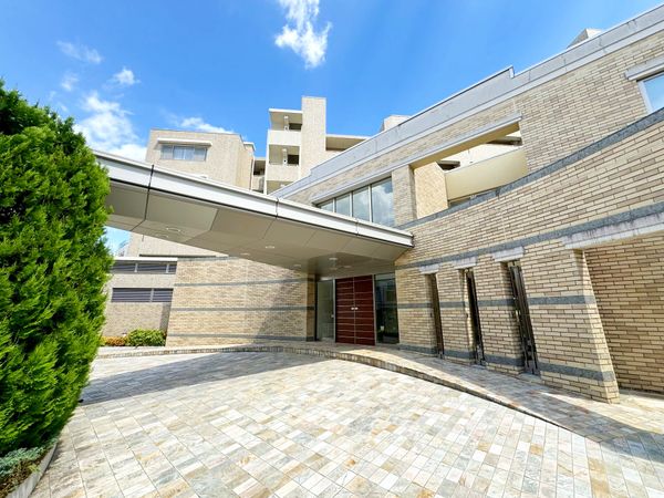 ファミールグラン代々木西原デクスターハウス エントランス ファミールグラン代々木西原デクスターハウス エントランス