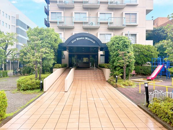 ライオンズマンション溝の口 エントランス