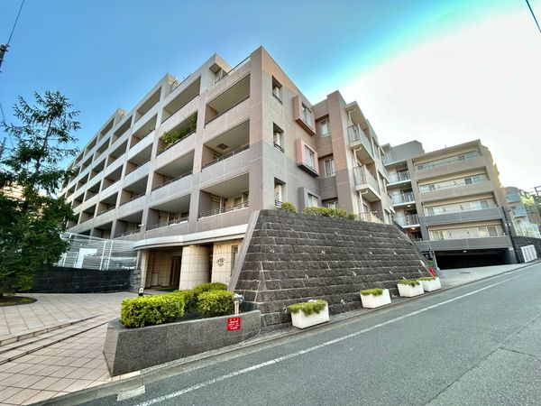 マレヴィラージュ梶ヶ谷 外観