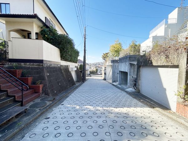 港北区高田西4丁目 土地 前面道路含む外観 港北区高田西4丁目 土地 前面道路含む外観